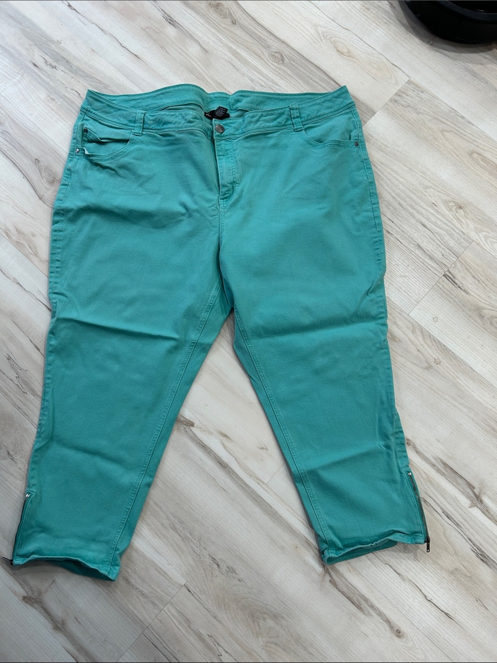 Lane Bryant Teal Cropped Jeans - Slim Stretch Capri